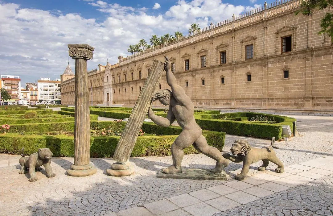 Murallas De Sevilla Apartamento Con Garaje 4 Pax-1