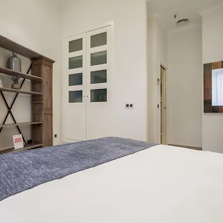 Welldone Cathedral Suites-3