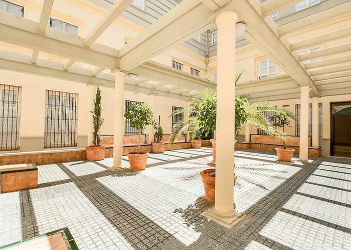 Comfy Holiday Home In Seville Near Town Centre