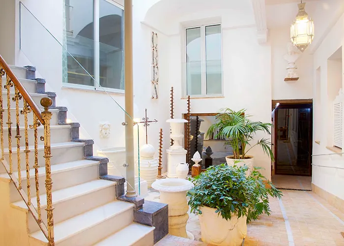 Boutique Overland Suites Catedral Siviglia