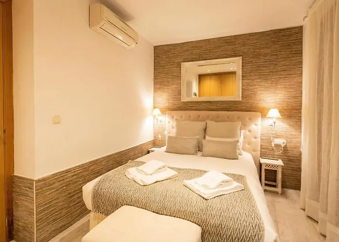 New! Cozy Apt In The Center 10M Walk To Cathedral Sevilla admite animales