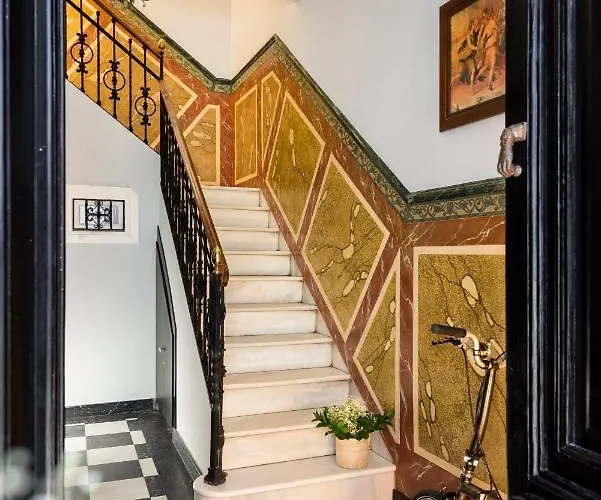 Imperial Luxury & Modern Apartment Sevilla